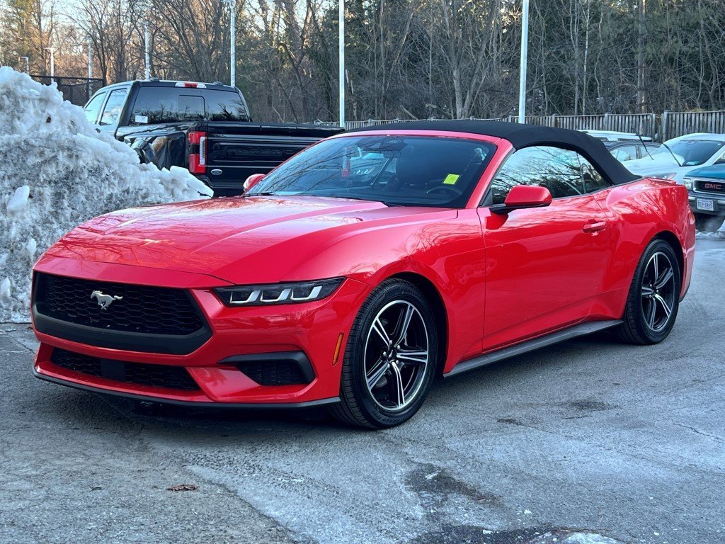 Used 2024 Ford Mustang Premium image 2