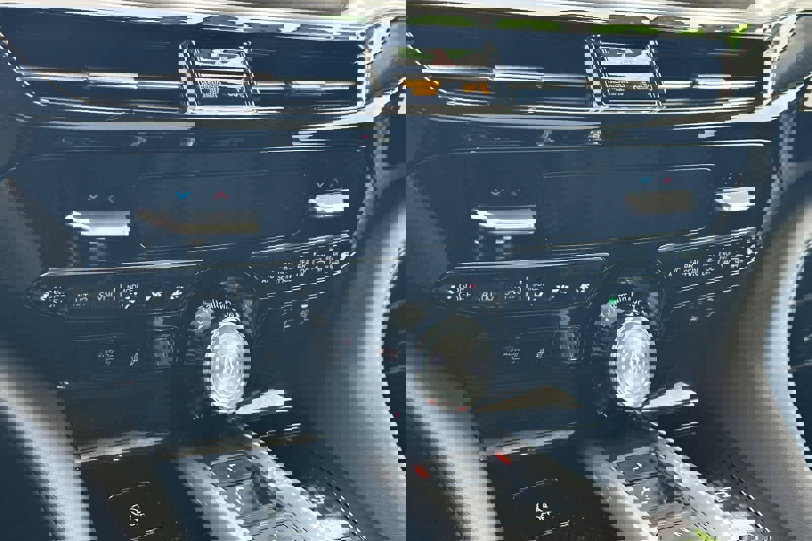 Certified 2023 Acura MDX SH-AWD w/ Technology Package image 20