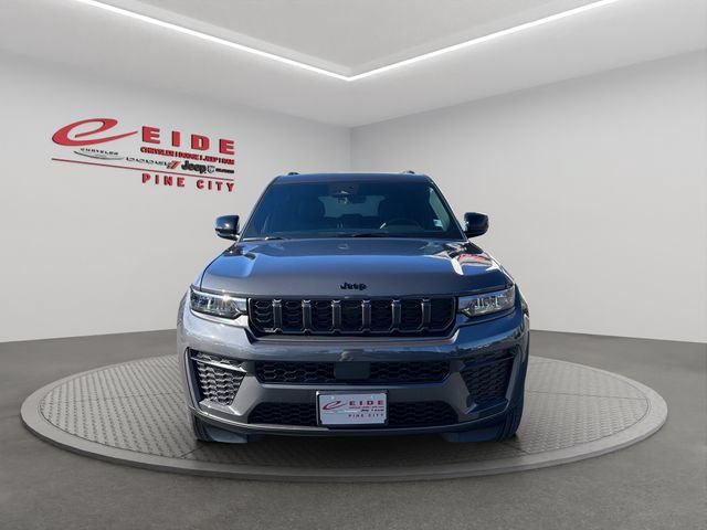 New 2026 Jeep Grand Cherokee Altitude AWD/4WD image 8