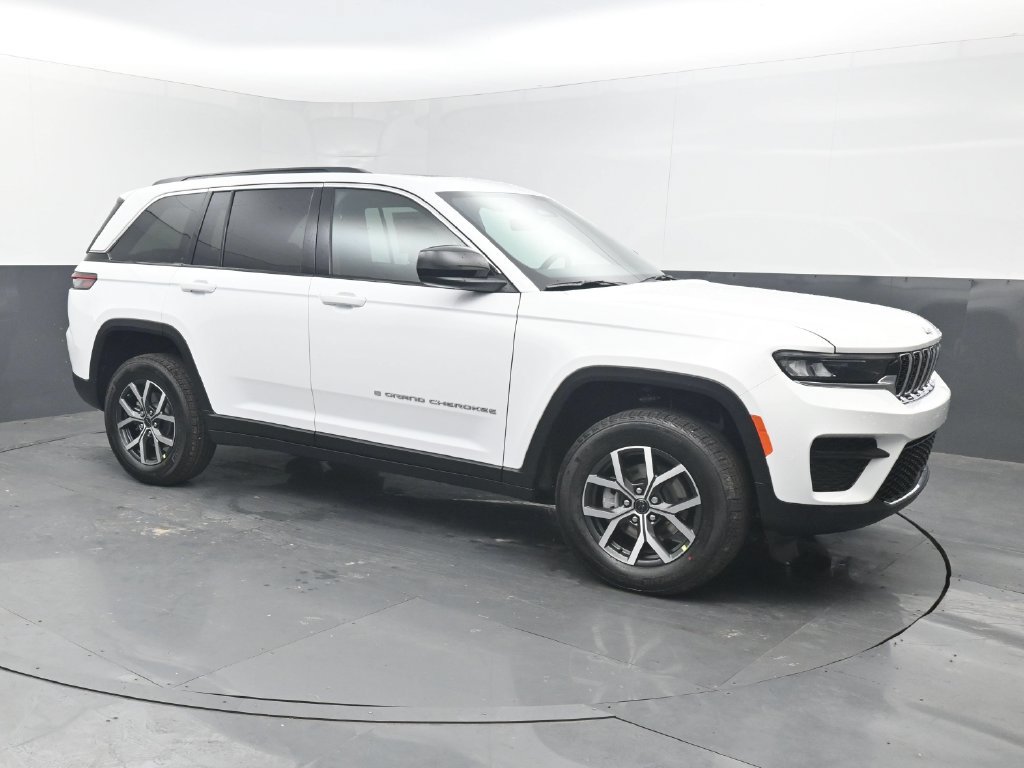 New 2027 Jeep Grand Cherokee Laredo X AWD/4WD image 28