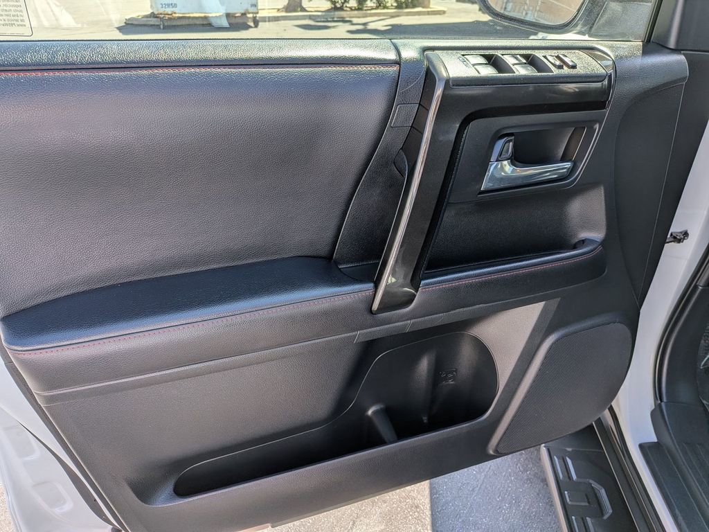 Used 2024 Toyota 4Runner TRD Off-Road Premium image 11