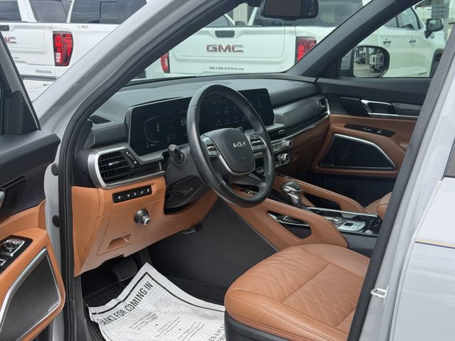 Used 2025 Kia Telluride AWD image 13