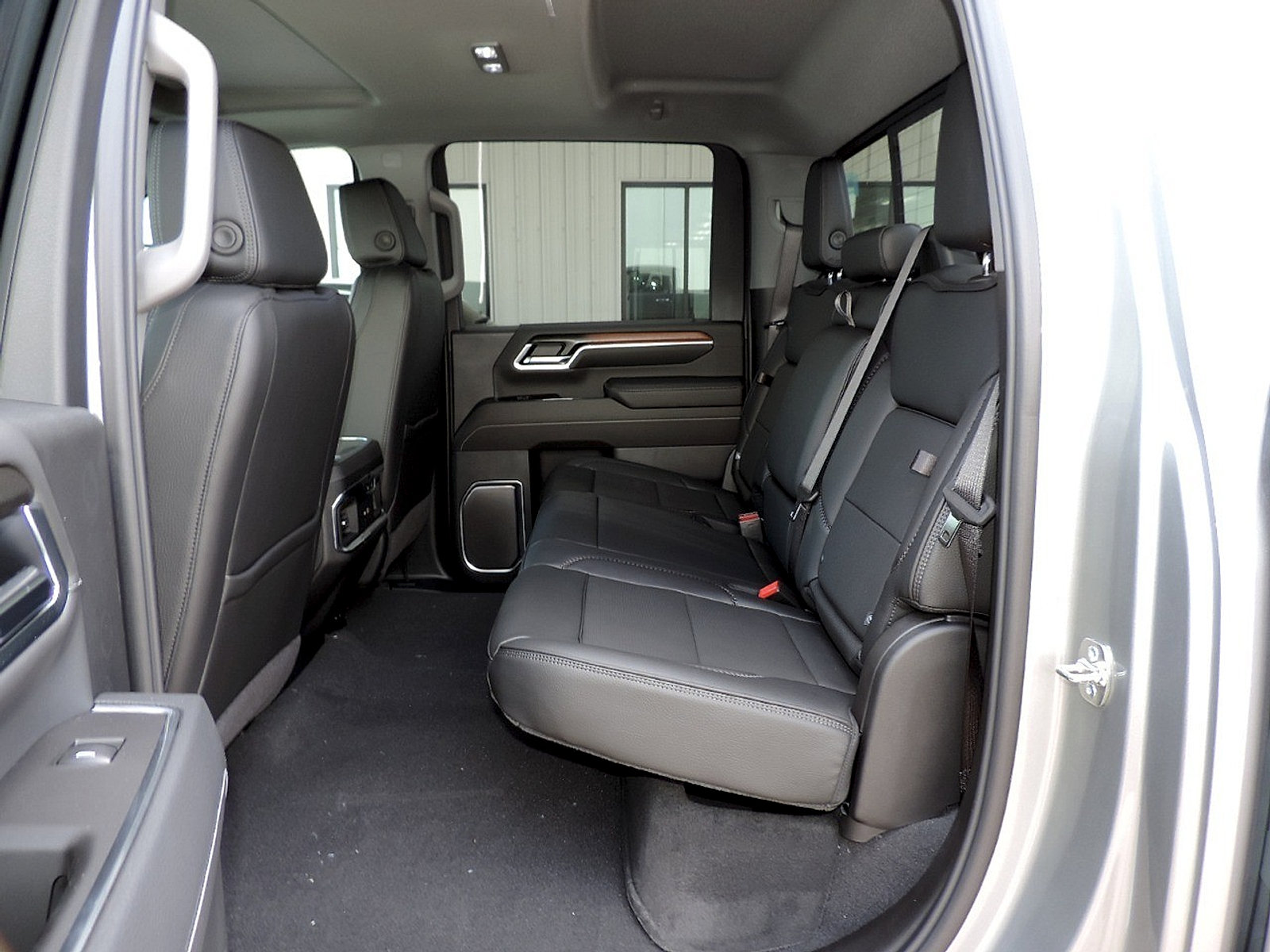 New 2026 GMC Sierra 2500 Denali w/ Denali Reserve Package AWD/4WD image 11
