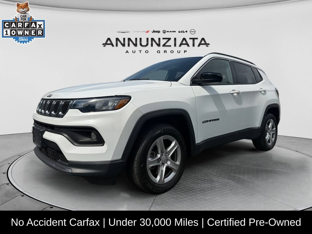 Used 2023 Jeep Compass Latitude AWD/4WD image 1