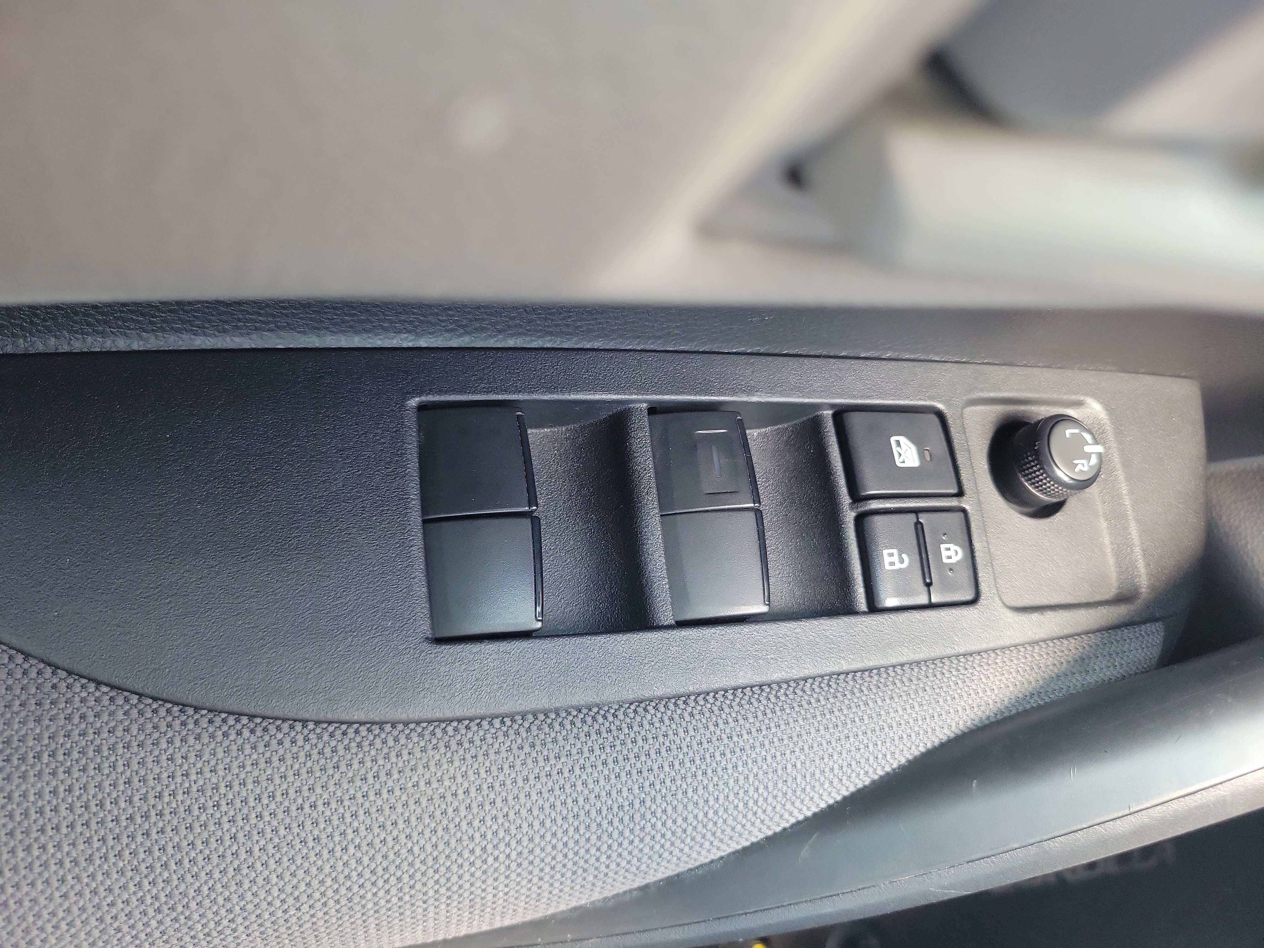 Used 2023 Toyota Corolla LE FWD image 20