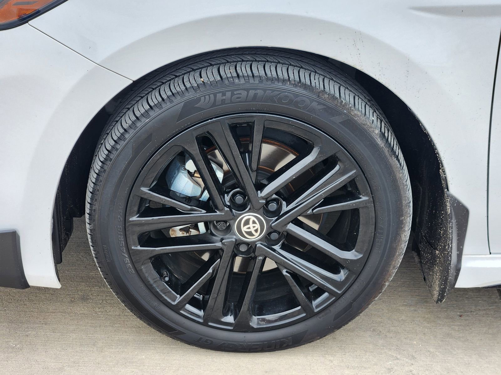 Used 2025 Toyota Camry SE w/ Convenience Package image 11