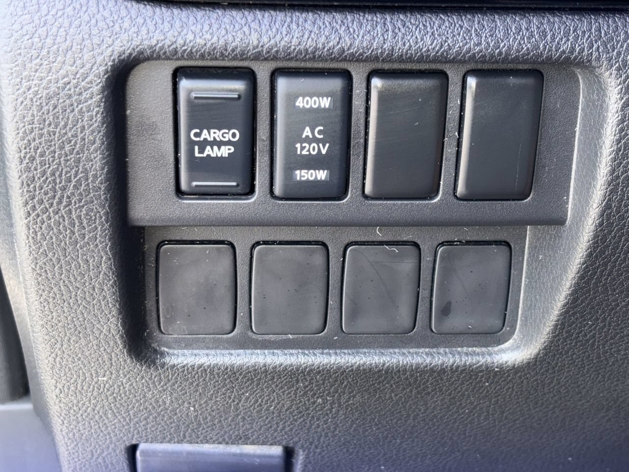 Certified 2024 Nissan Titan SV w/ SV Convenience Package AWD/4WD image 22