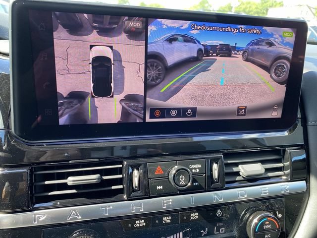 New 2026 Nissan Pathfinder SL w/ SL Premium Package AWD/4WD image 14