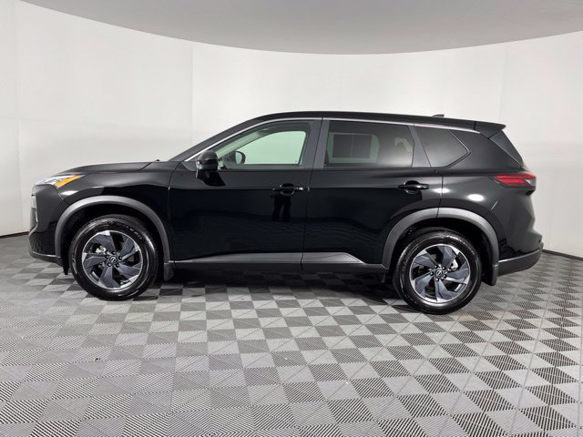 Certified 2026 Nissan Rogue SV FWD image 7