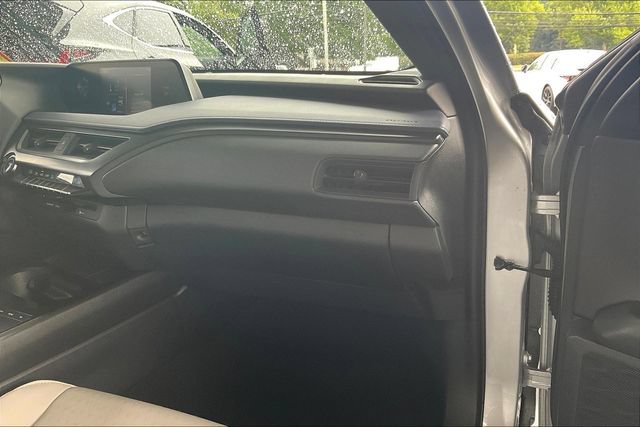 Used 2019 Lexus UX 250h w/ Accessory Package 2 AWD/4WD image 26