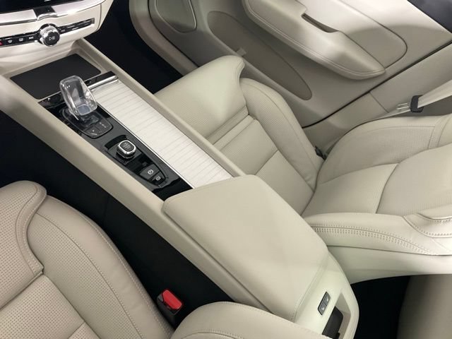 New 2026 Volvo XC60 T8 Ultra AWD/4WD image 22