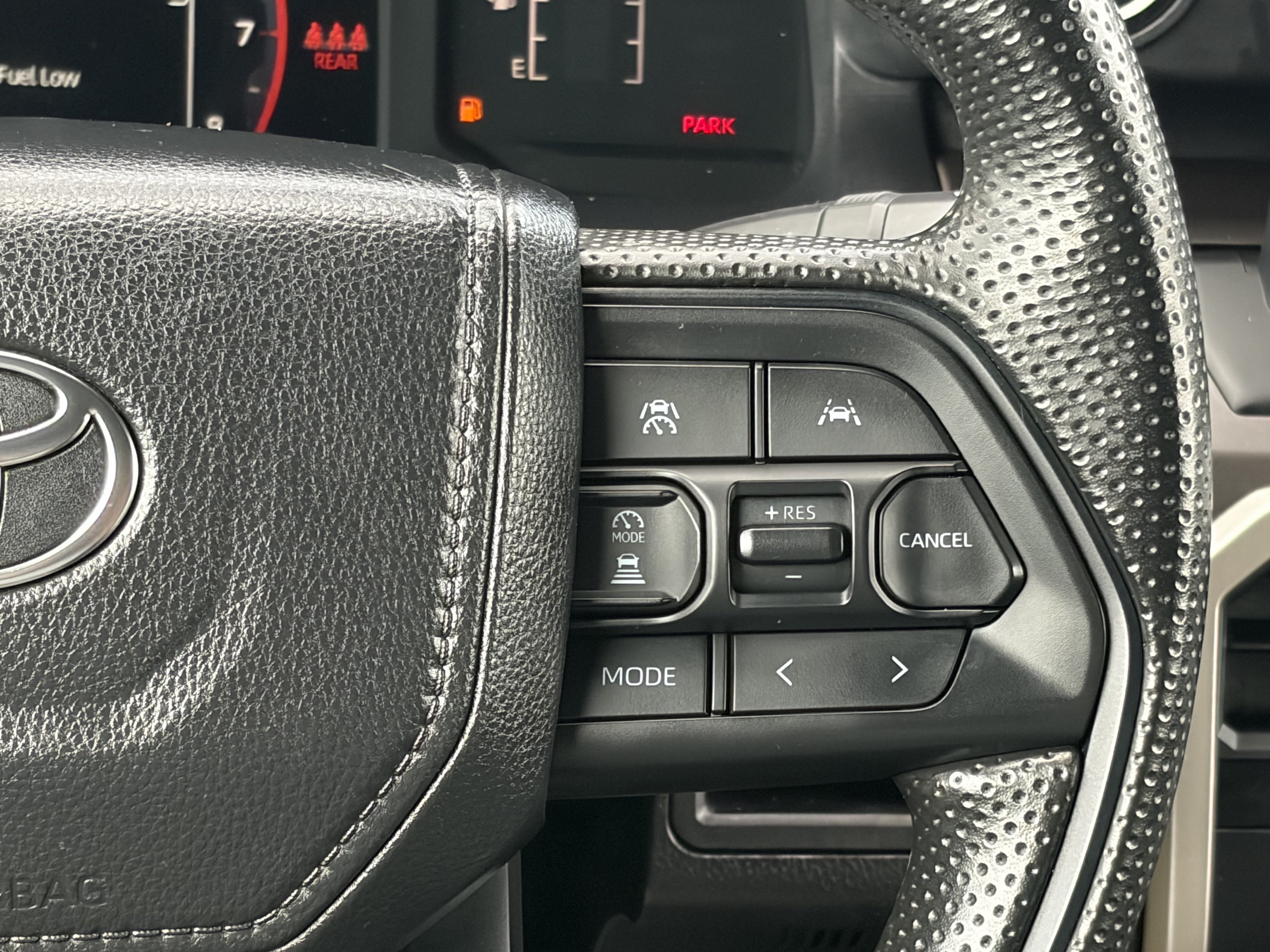 Certified 2024 Toyota Tacoma SR5 AWD/4WD image 19