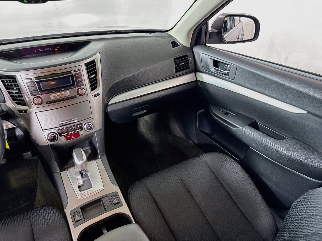 Used 2012 Subaru Outback 2.5i Premium w/ All-Weather Pkg AWD/4WD image 23
