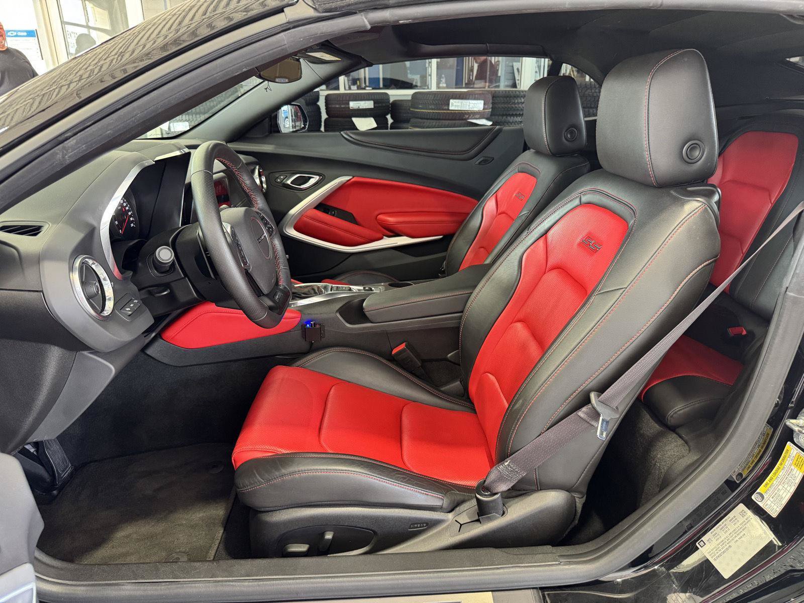 Used 2017 Chevrolet Camaro SS RWD image 7