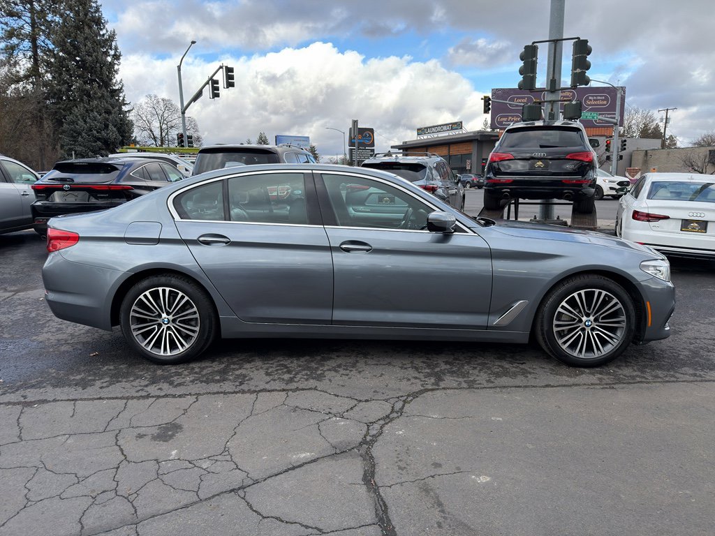 Used 2018 BMW 530i xDrive AWD/4WD image 7
