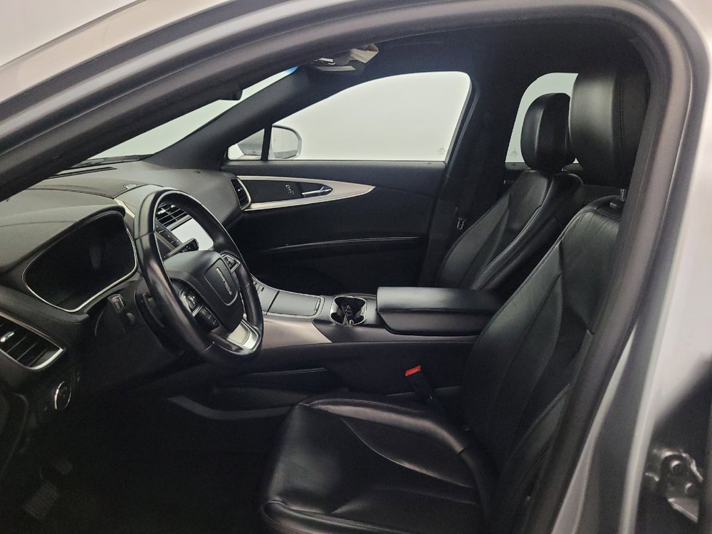 Used 2020 Lincoln Nautilus Premier w/ Equipment Group 101A AWD/4WD image 17