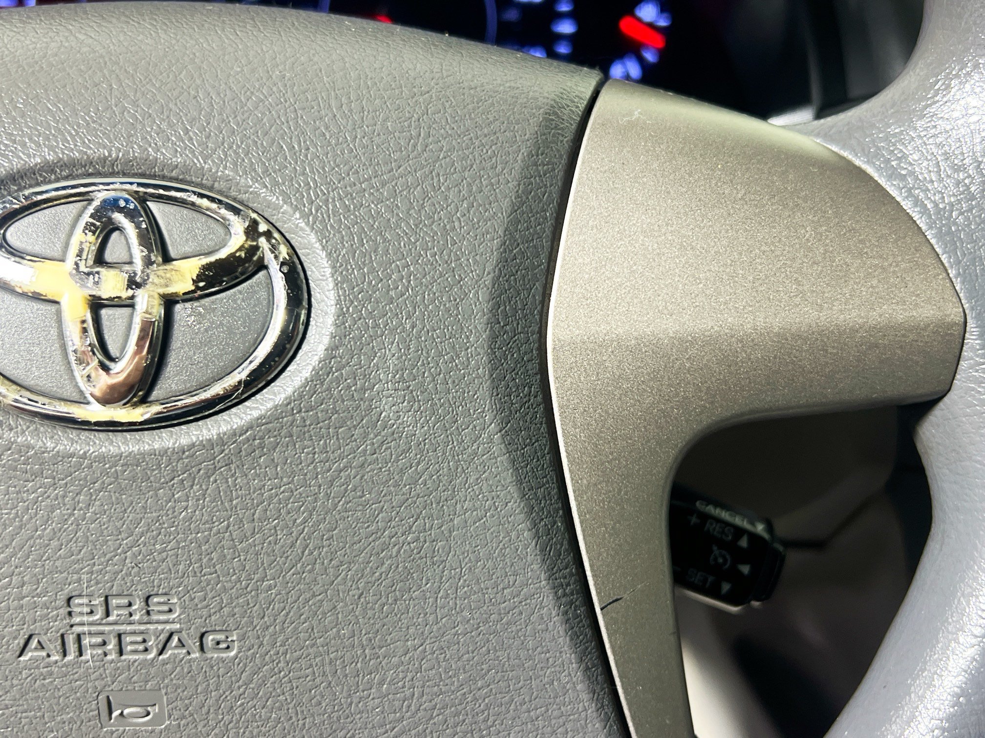 Used 2010 Toyota Camry LE FWD image 19