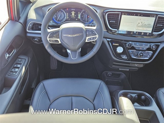 New 2026 Chrysler Voyager LX image 7