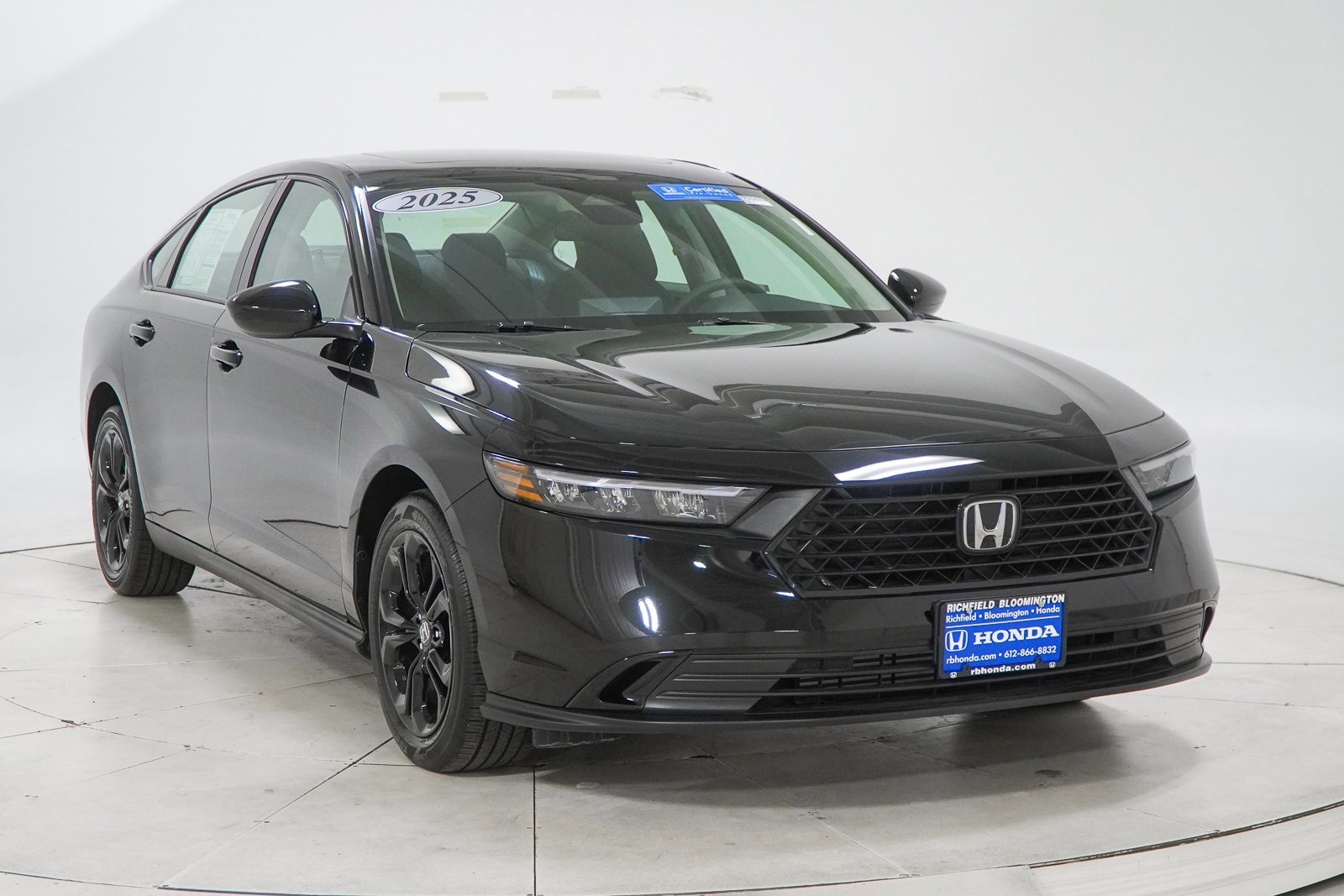 Certified 2025 Honda Accord SE image 14