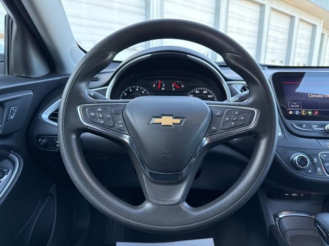 Used 2023 Chevrolet Malibu LT FWD image 19