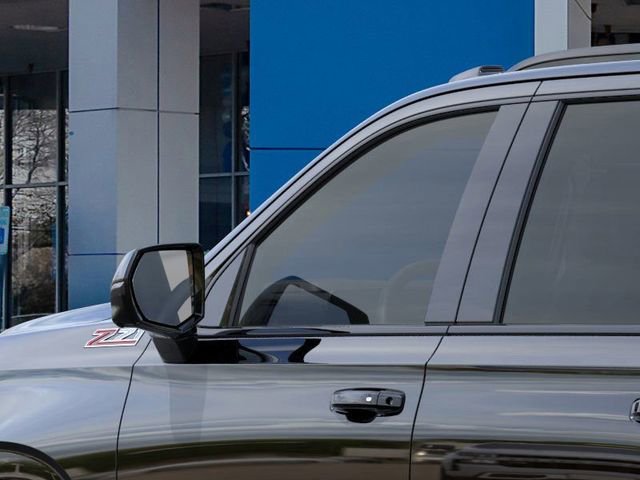 New 2026 Chevrolet Suburban Z71 image 12