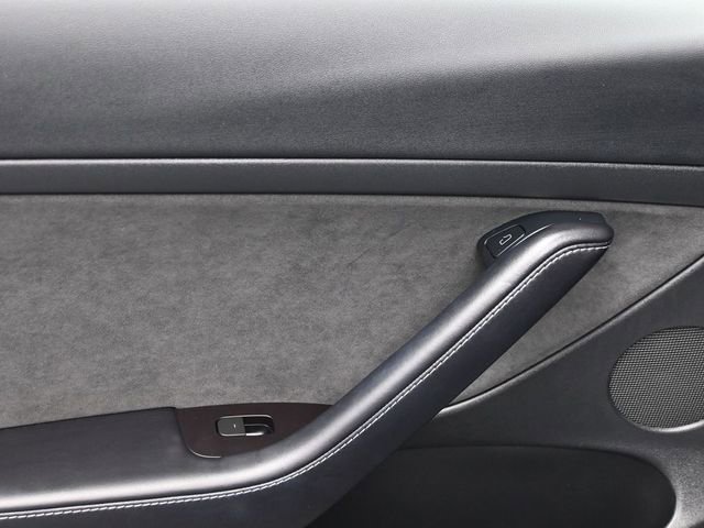 Used 2023 Tesla Model 3 Standard Range RWD image 13