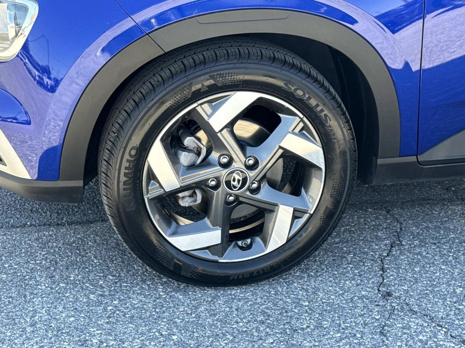 Certified 2023 Hyundai Venue SEL w/ Cargo Package FWD image 30
