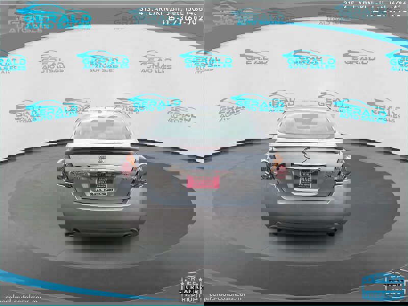 Used 2011 Nissan Altima 2.5 SL w/ Technology Pkg image 4