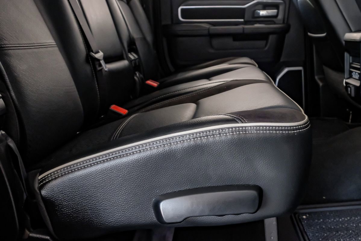 Used 2024 RAM 3500 Laramie w/ Night Edition image 34