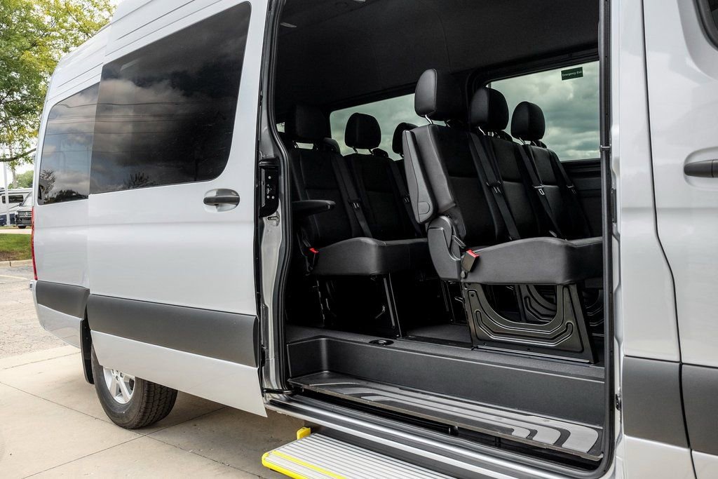 Used 2025 Mercedes-Benz Sprinter 2500 image 11