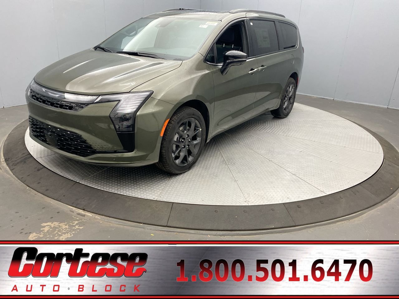 New 2027 Chrysler Pacifica Limited AWD/4WD image 1