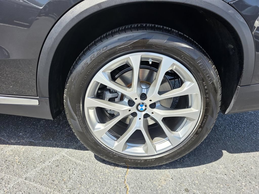 Used 2023 BMW X5 xDrive40i w/ Luxury Seating Package AWD/4WD image 11