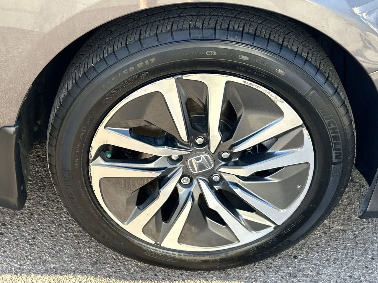 Used 2021 Honda Accord EX image 7
