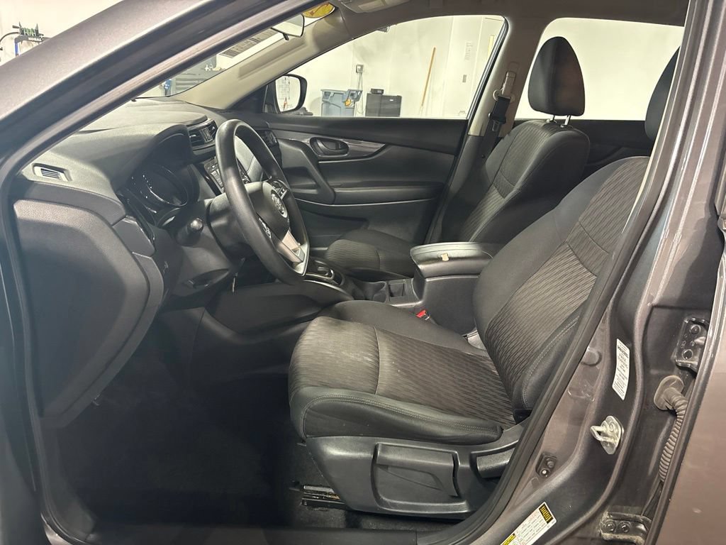 Used 2020 Nissan Rogue S AWD/4WD image 22