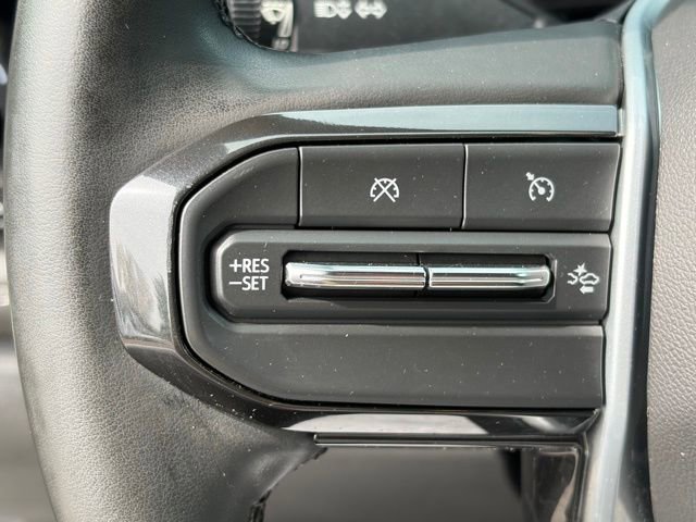 Used 2023 Chevrolet Colorado LT w/ LT Convenience Package II AWD/4WD image 17