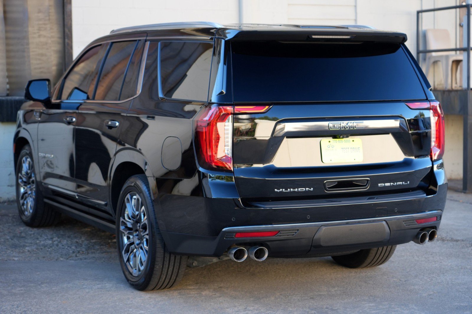 Used 2023 GMC Yukon Denali Ultimate AWD/4WD image 56