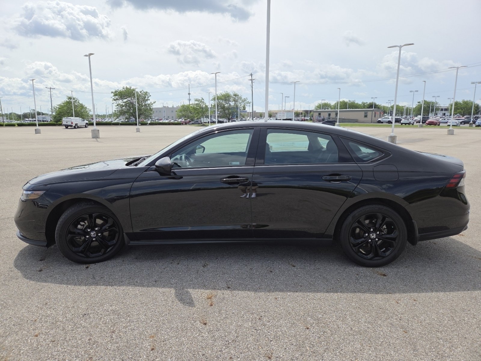 Used 2025 Honda Accord SE image 16
