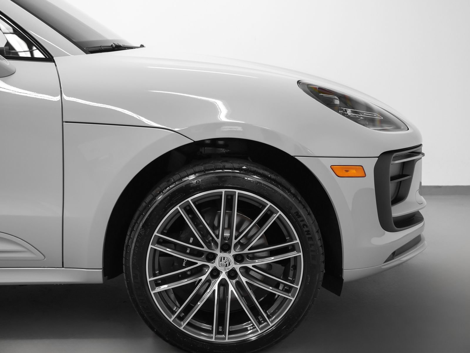 New 2026 Porsche Macan image 15