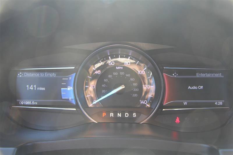 Used 2019 Ford Explorer XLT w/ Equipment Group 202A AWD/4WD image 26