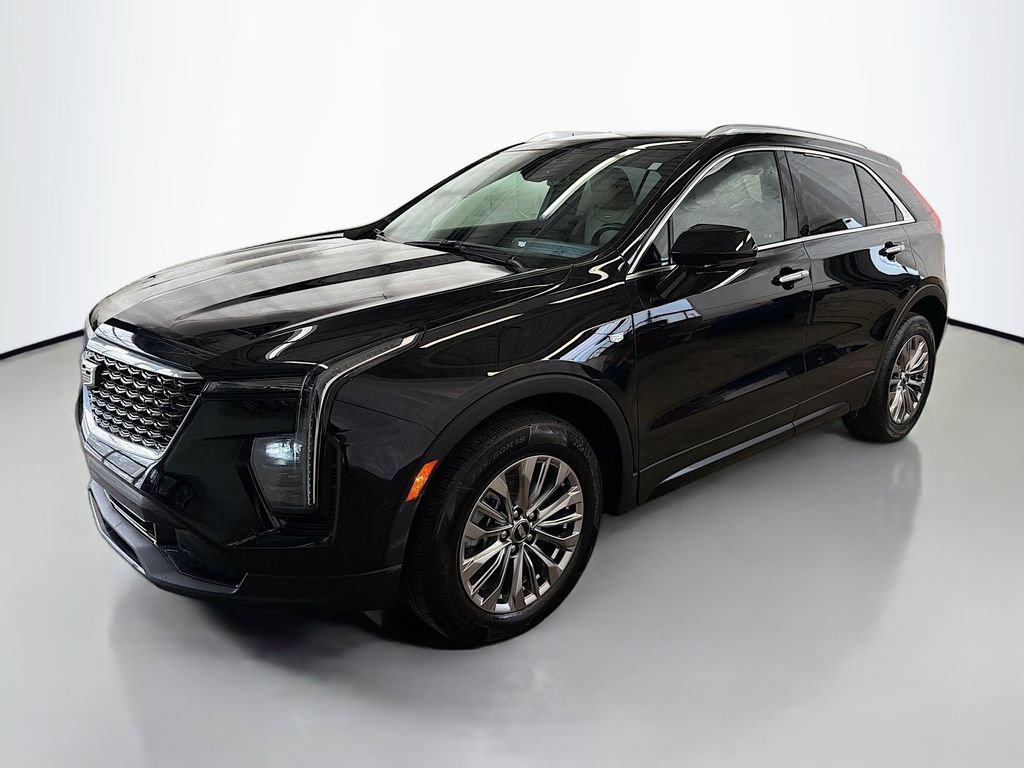 Used 2025 Cadillac XT4 Premium Luxury image 5