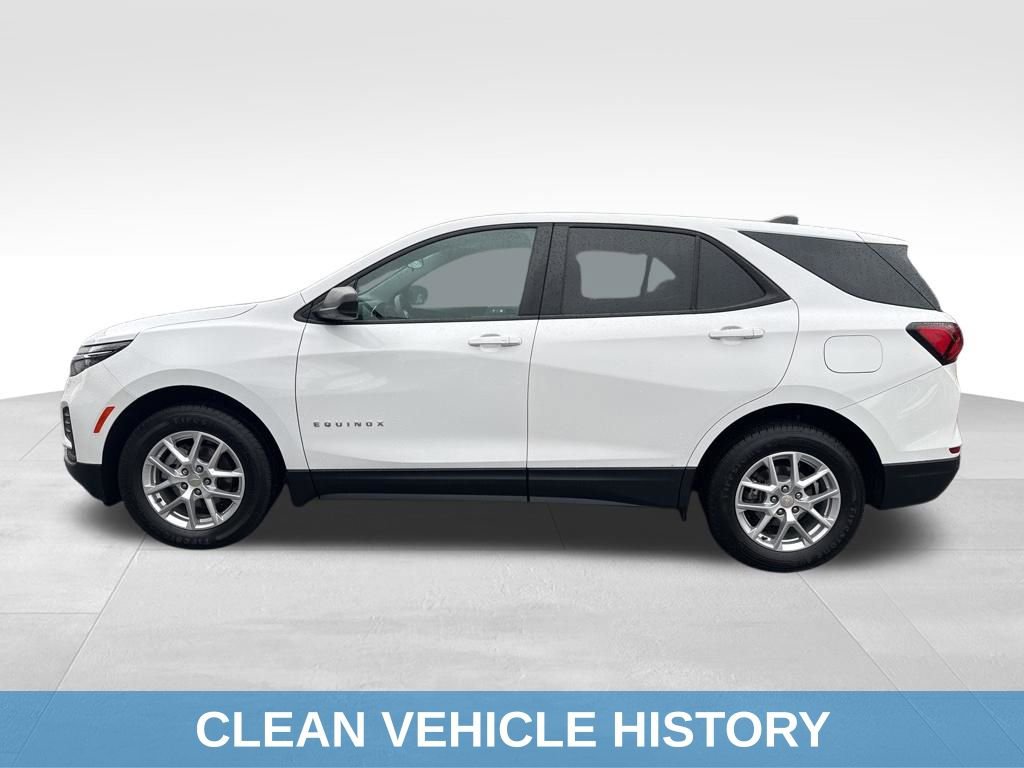 Used 2024 Chevrolet Equinox LS image 3