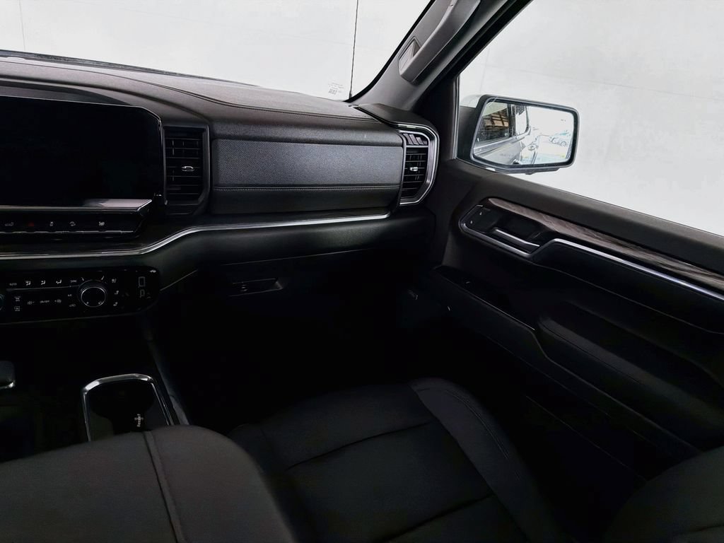 Used 2023 Chevrolet Silverado 1500 LTZ w/ LTZ Convenience Package II AWD/4WD image 22