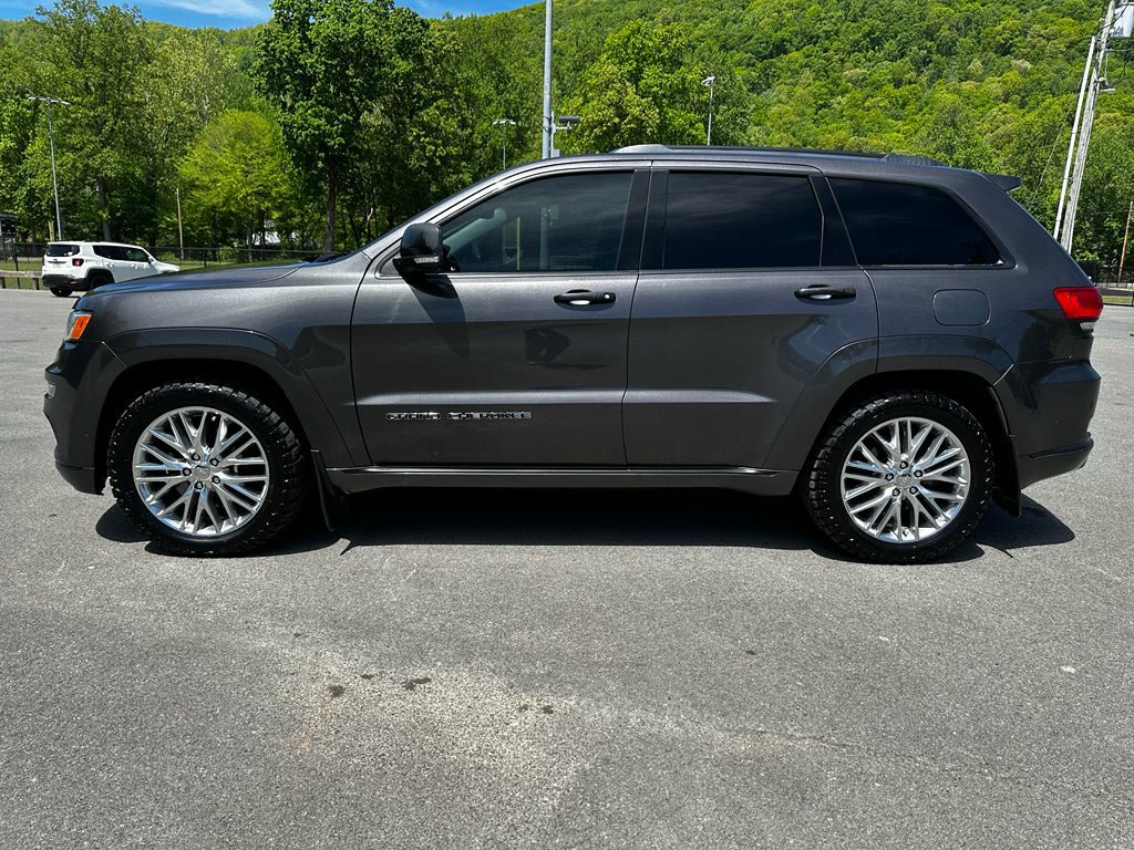 Used 2017 Jeep Grand Cherokee Summit AWD/4WD image 7