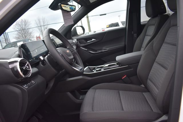 New 2026 Chevrolet Equinox LT w/ Safety and Technology Package image 23