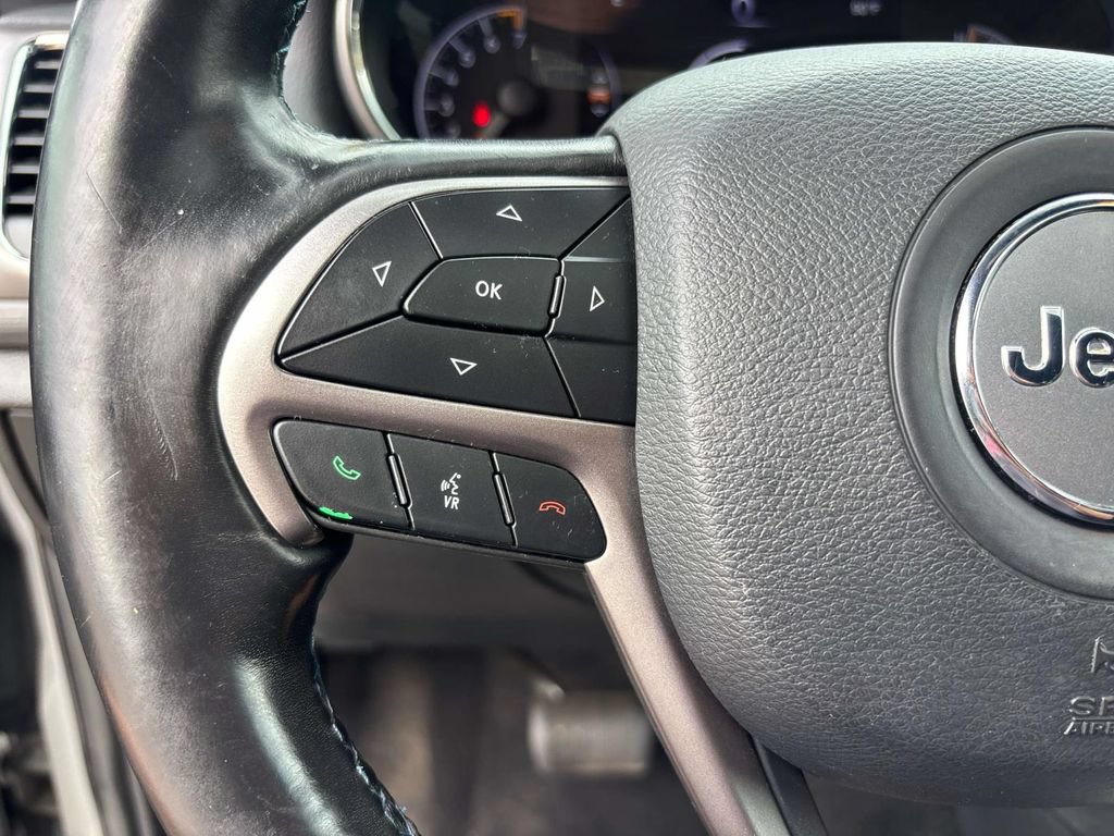 Certified 2020 Jeep Grand Cherokee Laredo AWD/4WD image 23