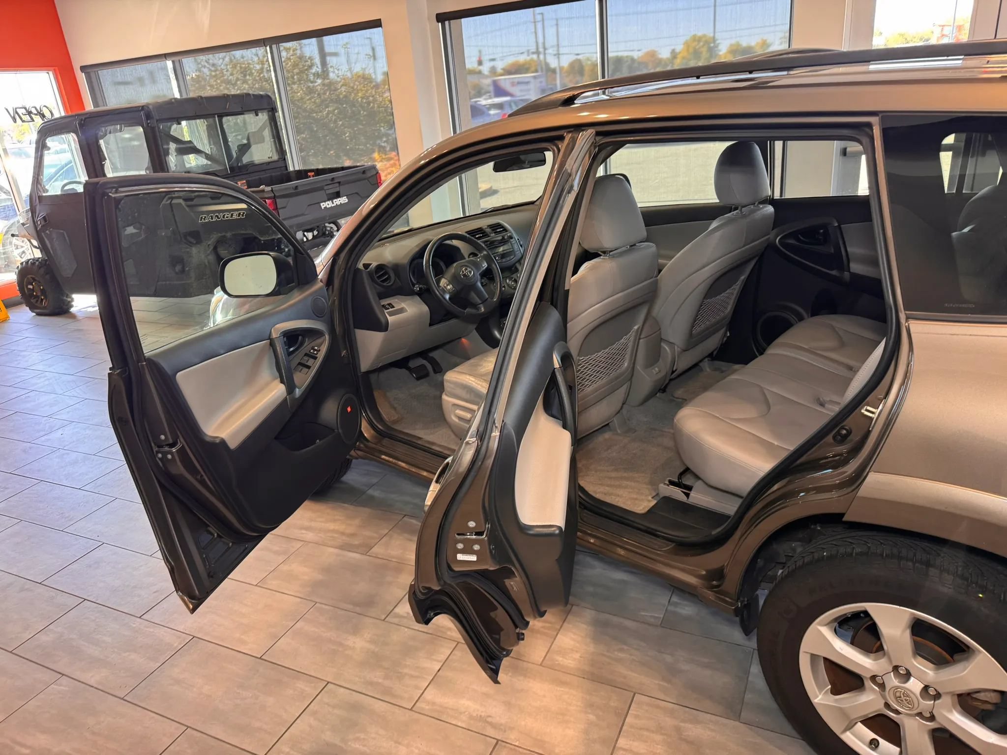 Used 2010 Toyota RAV4 Limited FWD image 27