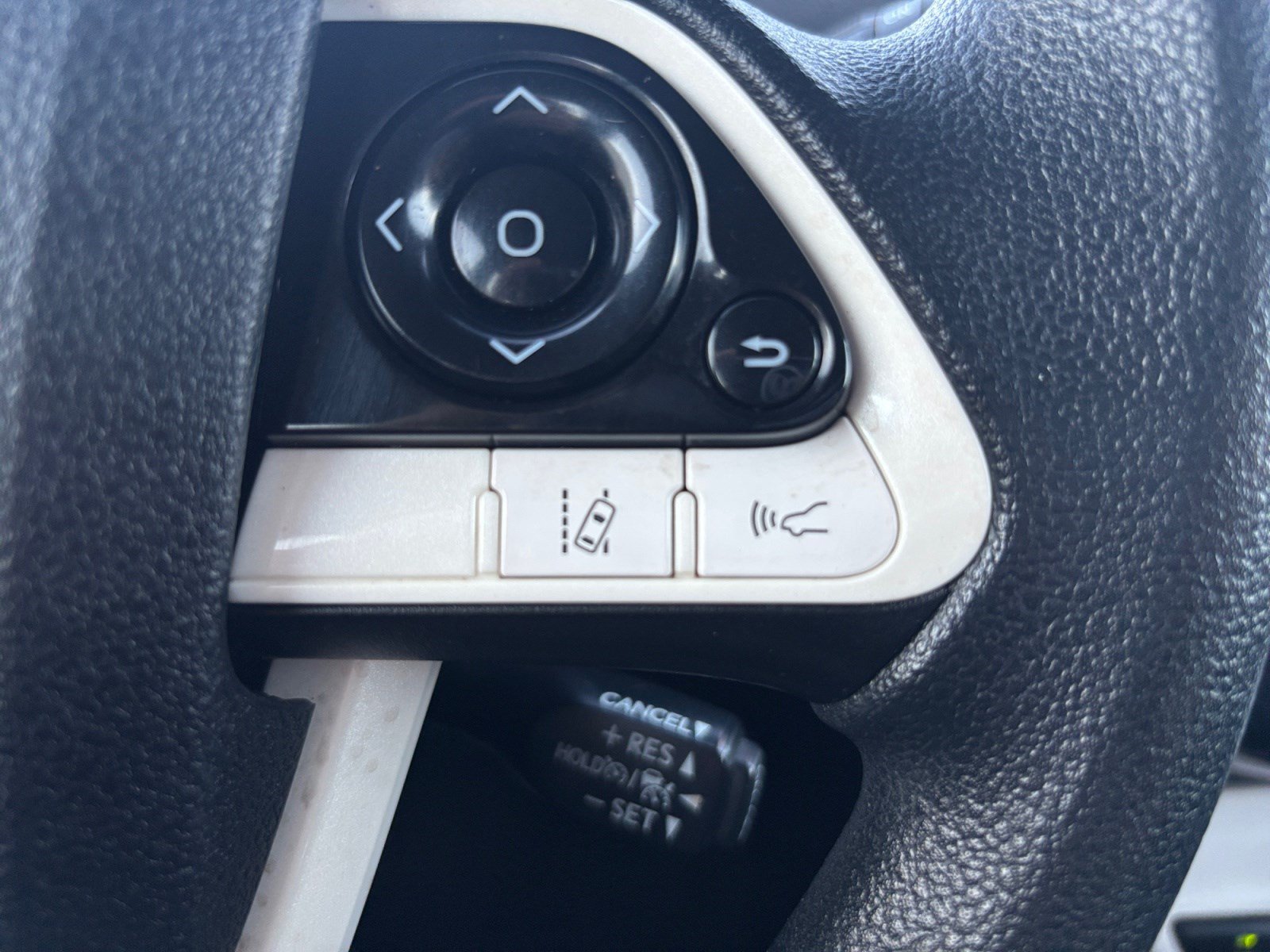 Used 2017 Toyota Prius Two FWD image 27