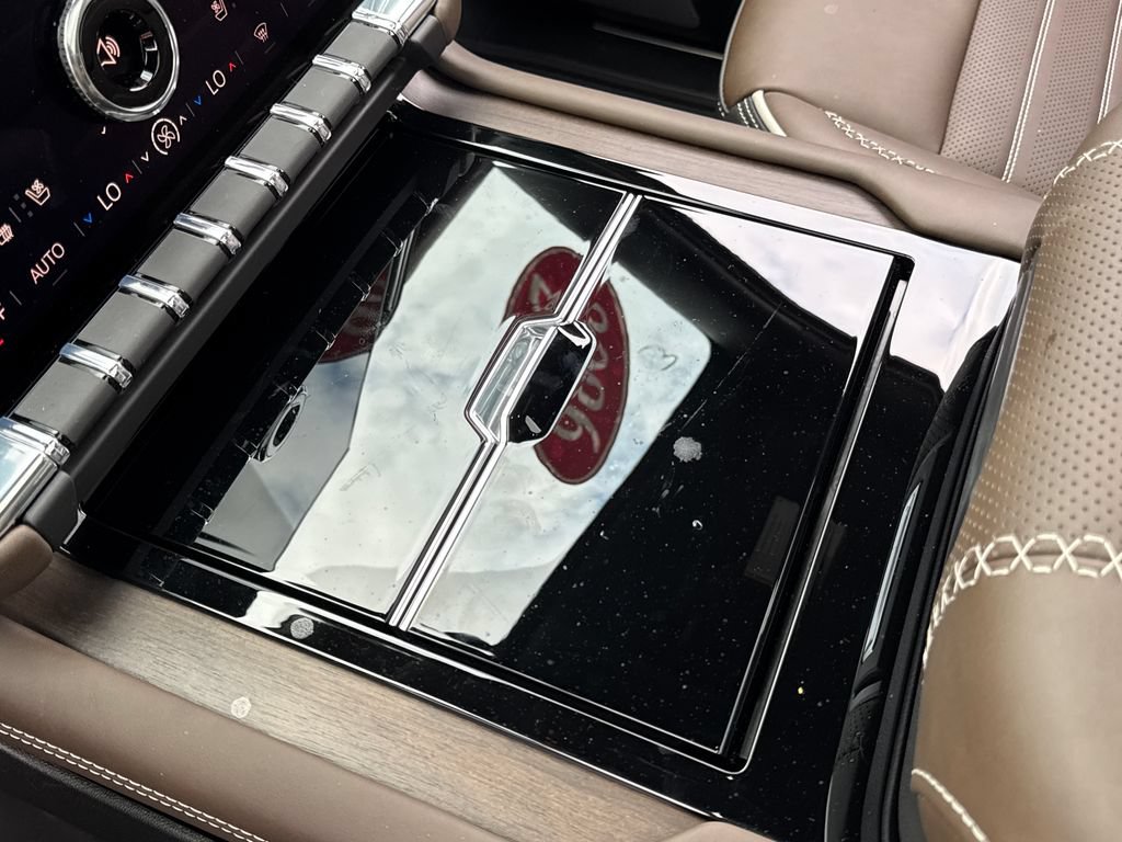 New 2026 GMC Yukon Denali Ultimate w/ LPO, Illumination Package AWD/4WD image 24