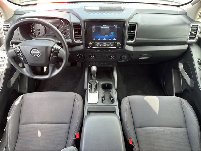 Used 2023 Nissan Frontier SV image 16