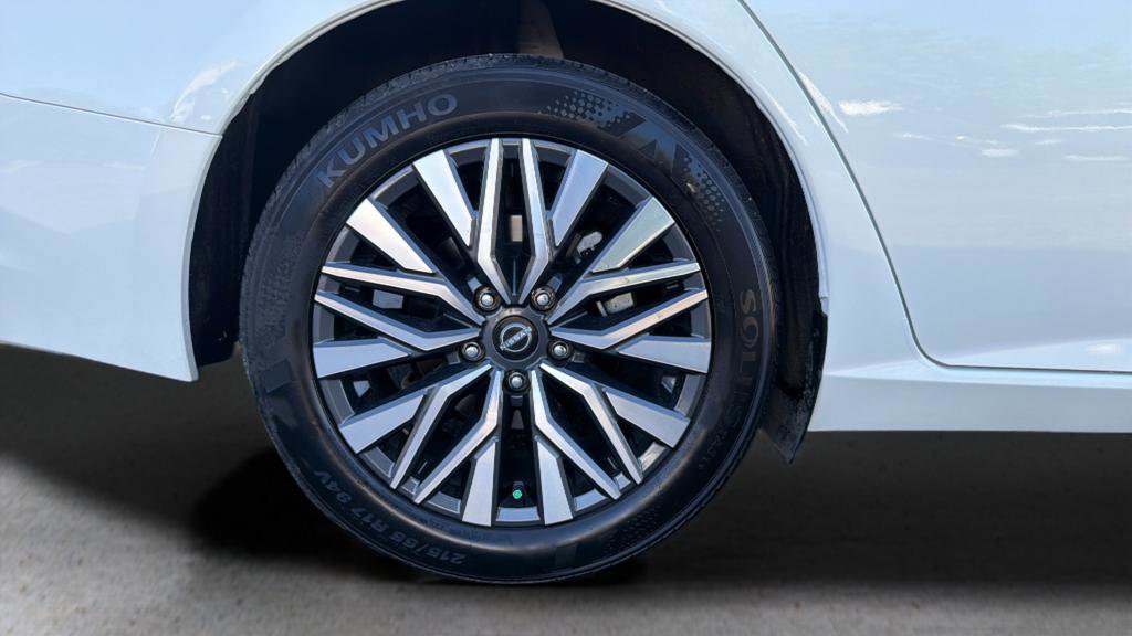Certified 2024 Nissan Altima 2.5 SV FWD image 24